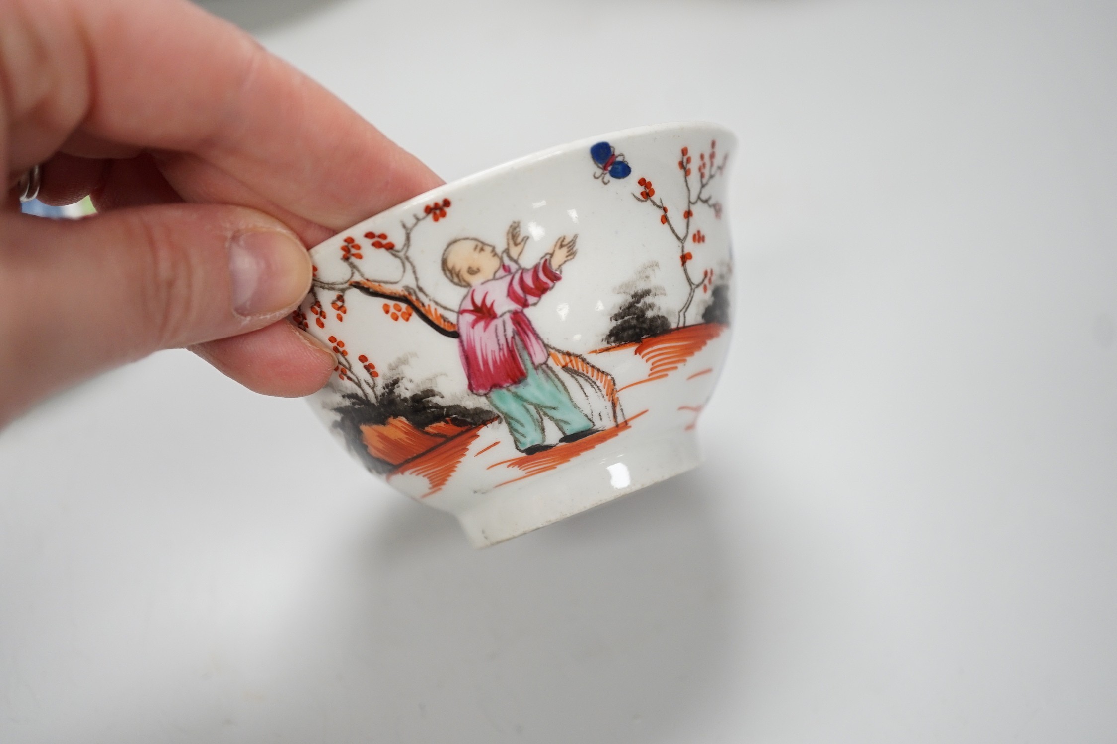 A group of New Hall porcelain boy and butterfly pattern 421 teawares, c.1800